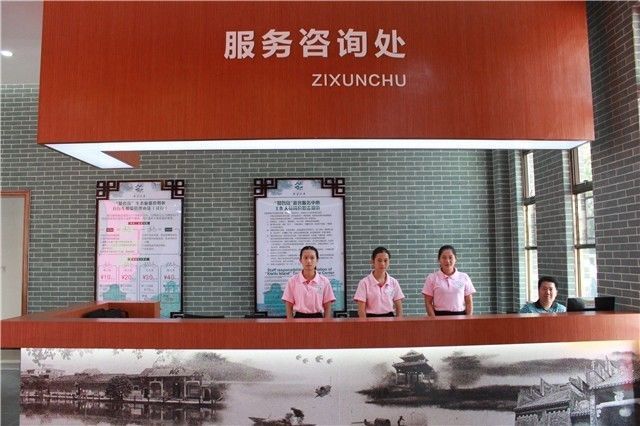 賢魯島三大花海正當季，游客中心今日正式迎客